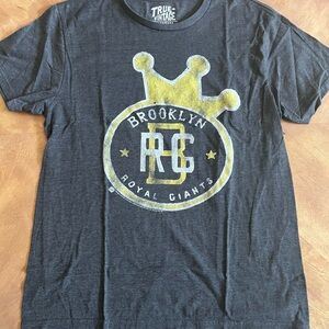 GAP x True Vintage Brooklyn Royal Giants Tee – Size XL